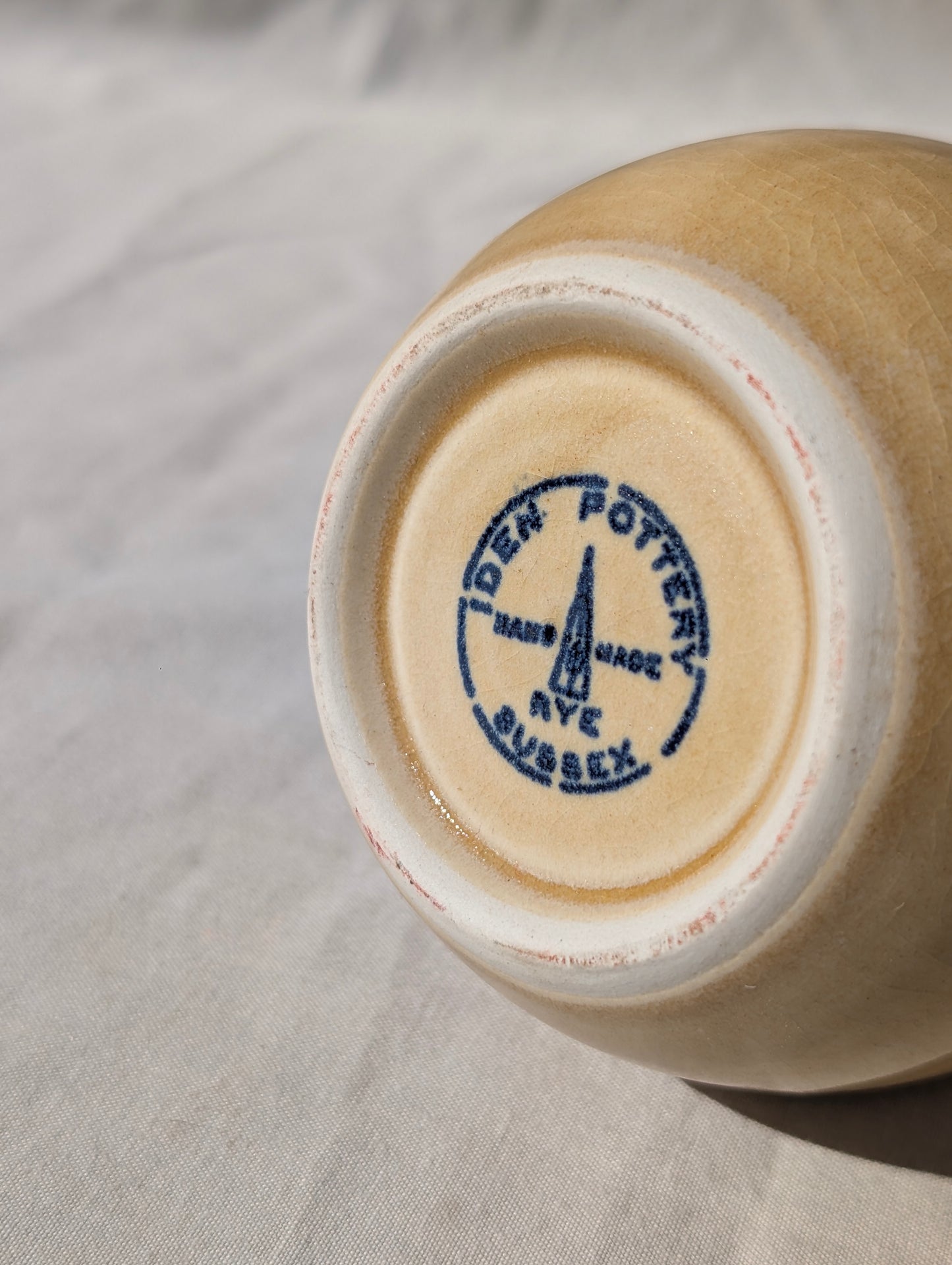 Iden pottery flower vase