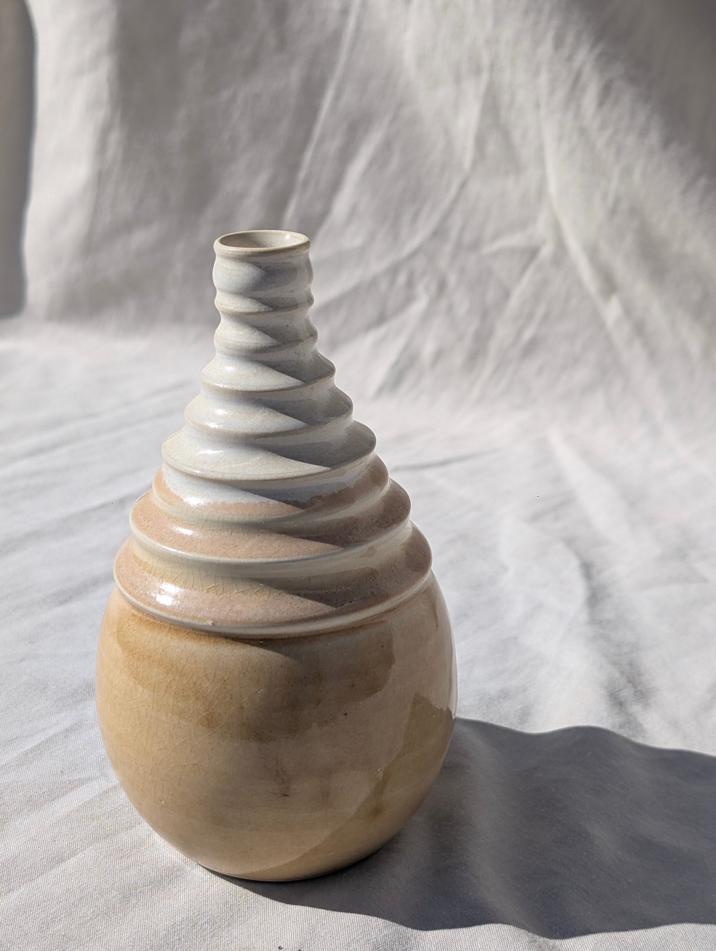 Iden pottery flower vase