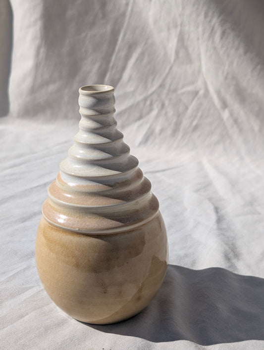 Iden pottery flower vase