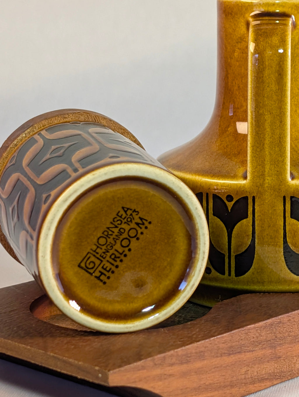 Hornsea Heirloom cruet set on wooden base.