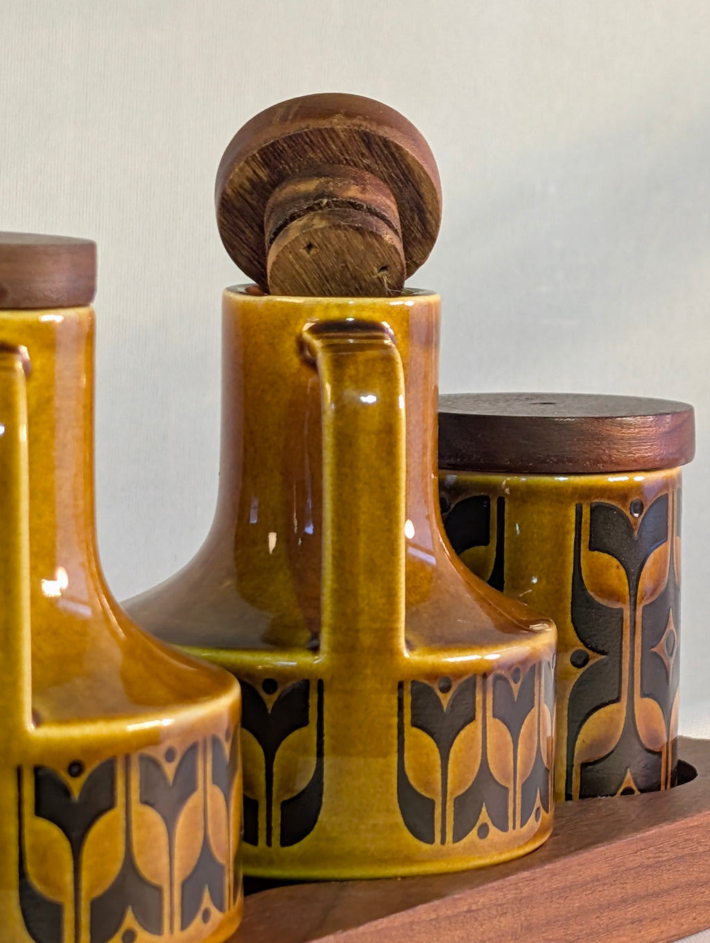 Hornsea Heirloom cruet set on wooden base.