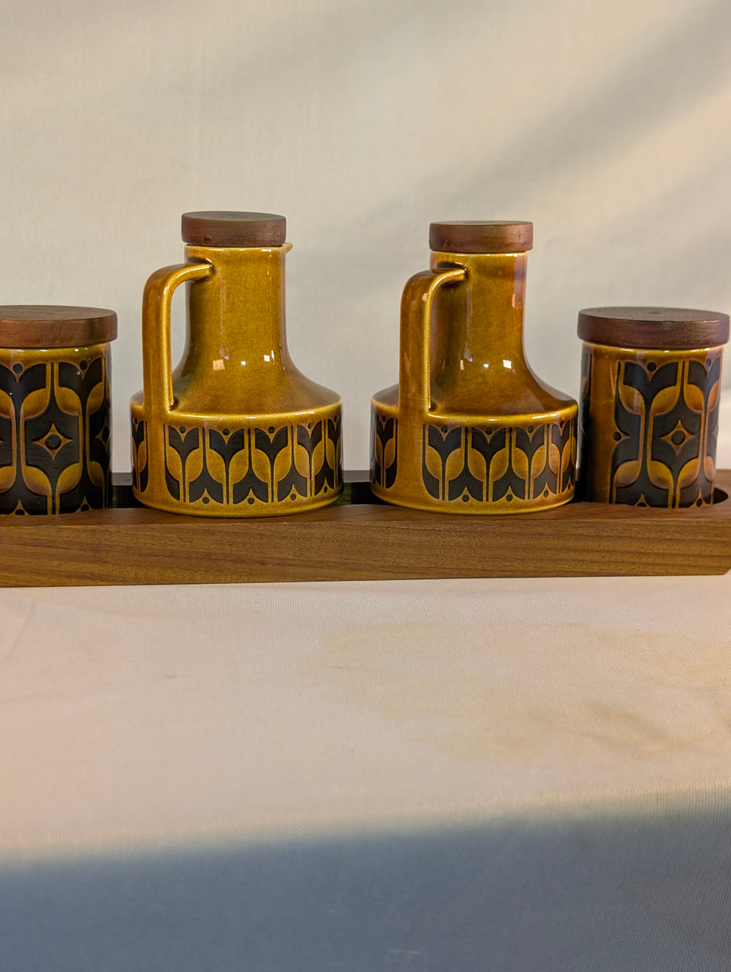 Hornsea Heirloom cruet set on wooden base.
