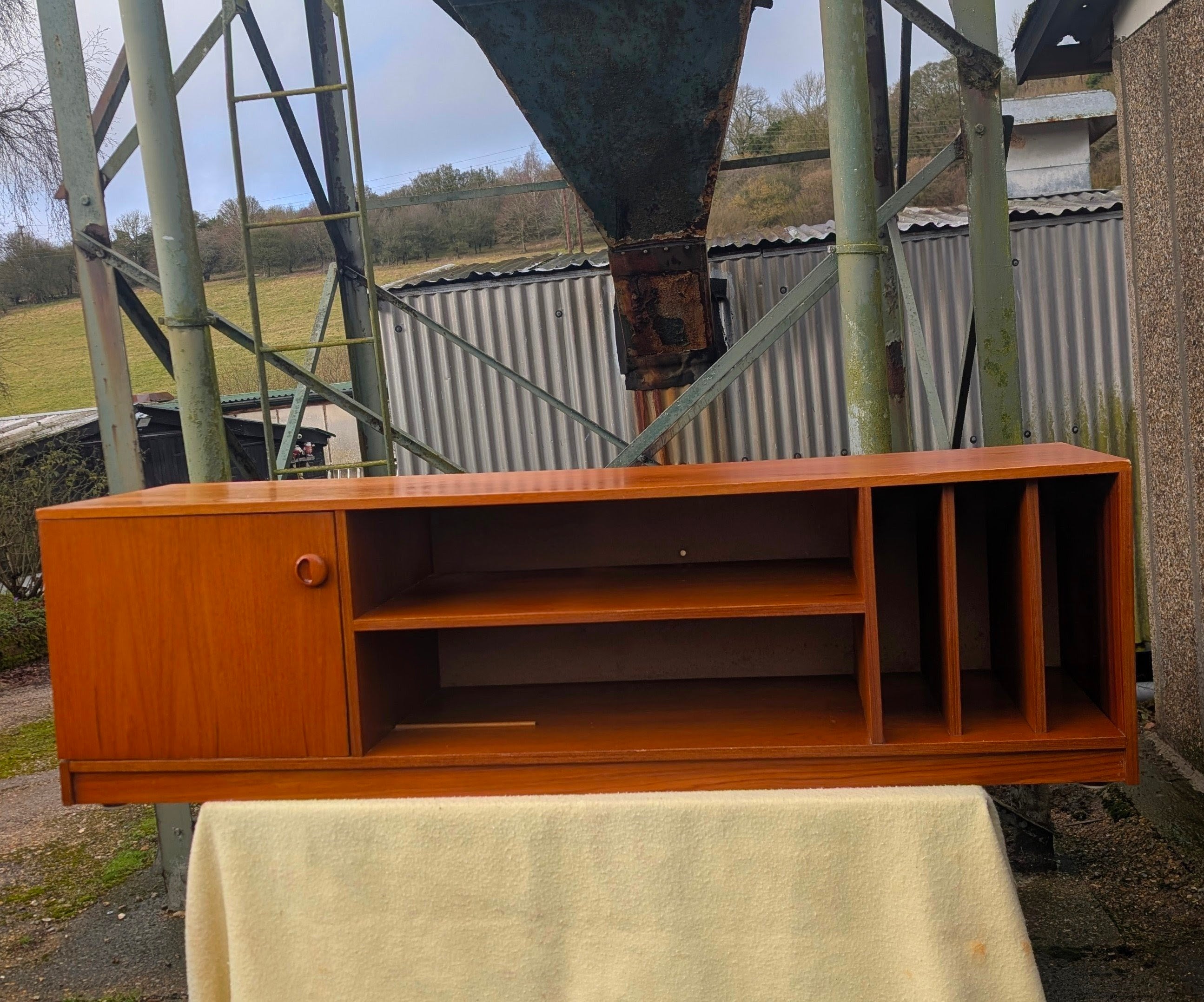 Mid century Low Sideboard/ Tv Cabinet